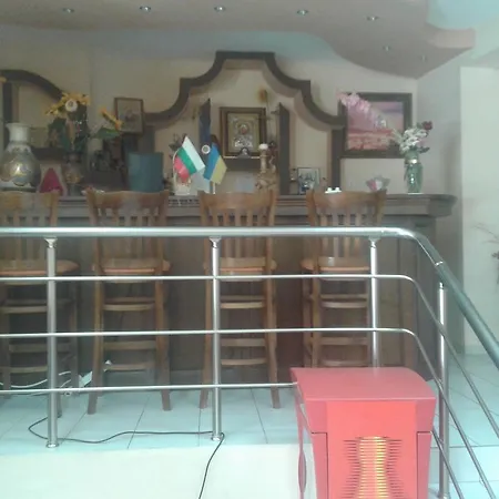 семеен елена палас Hotel