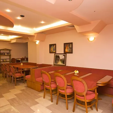 семеен елена палас 2* Несебър