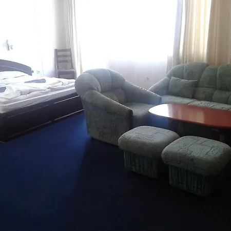 семеен елена палас